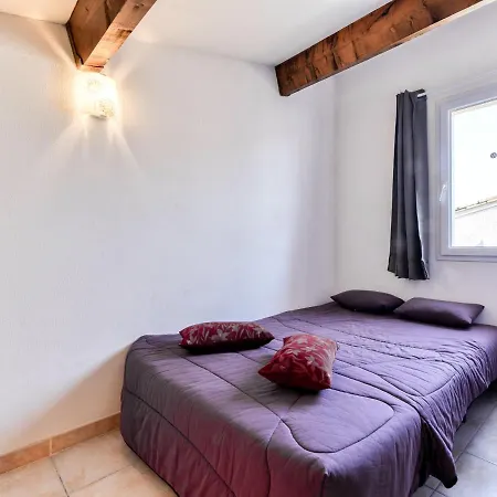 펜션 2 Bedroom Home For 6 아그