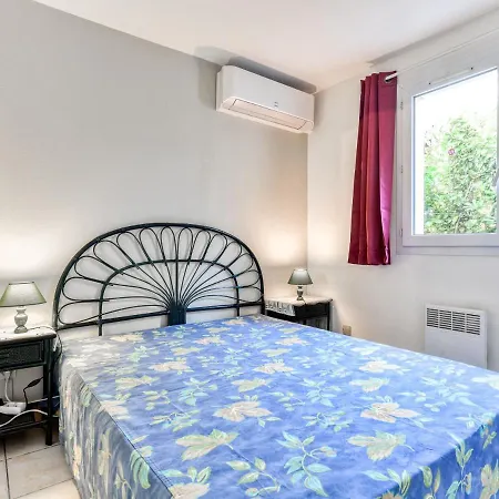 2 Bedroom Home For 6 *
